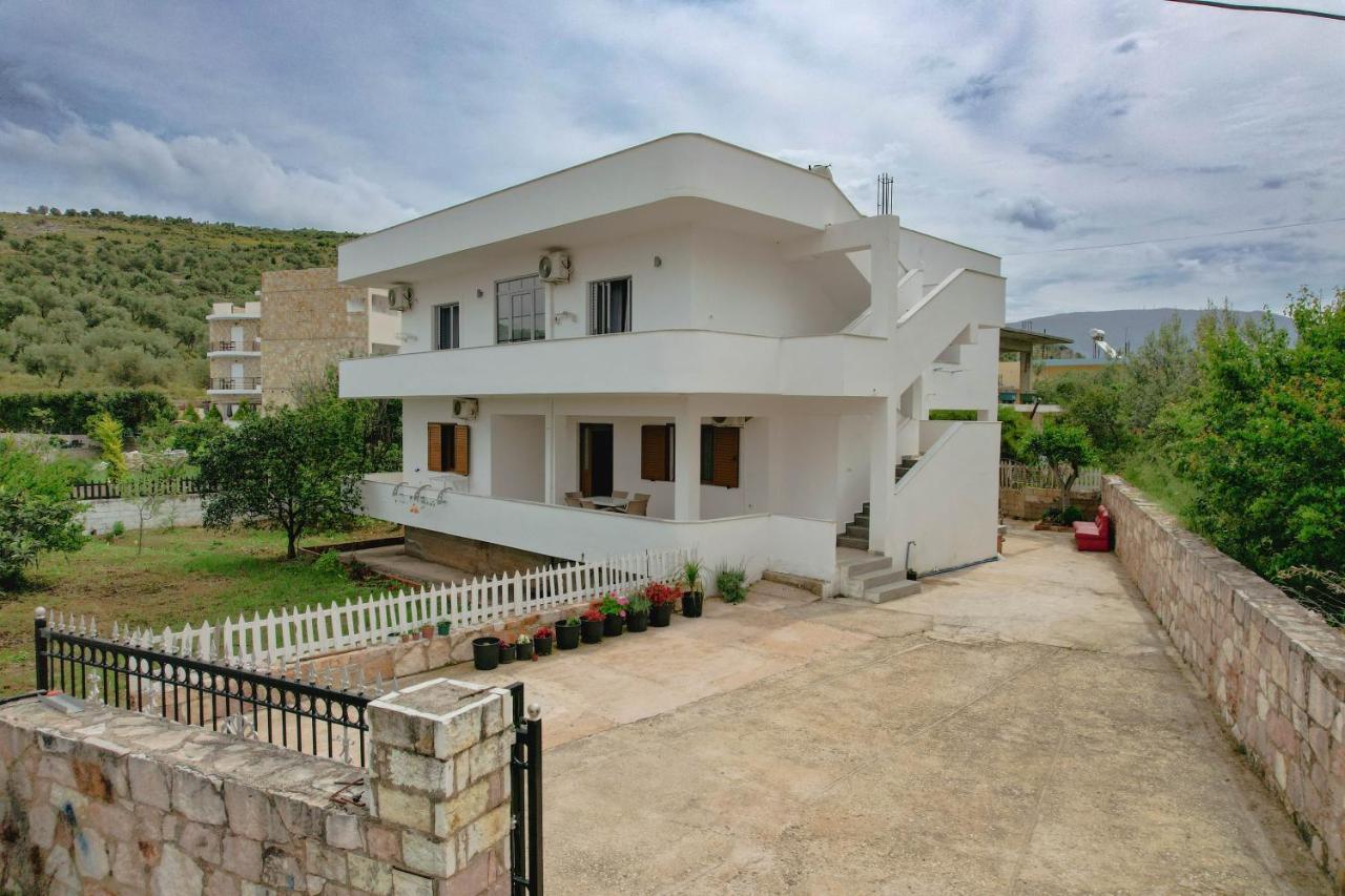 Violeta apartments white 2 bedrooms Ksamil Buitenkant foto