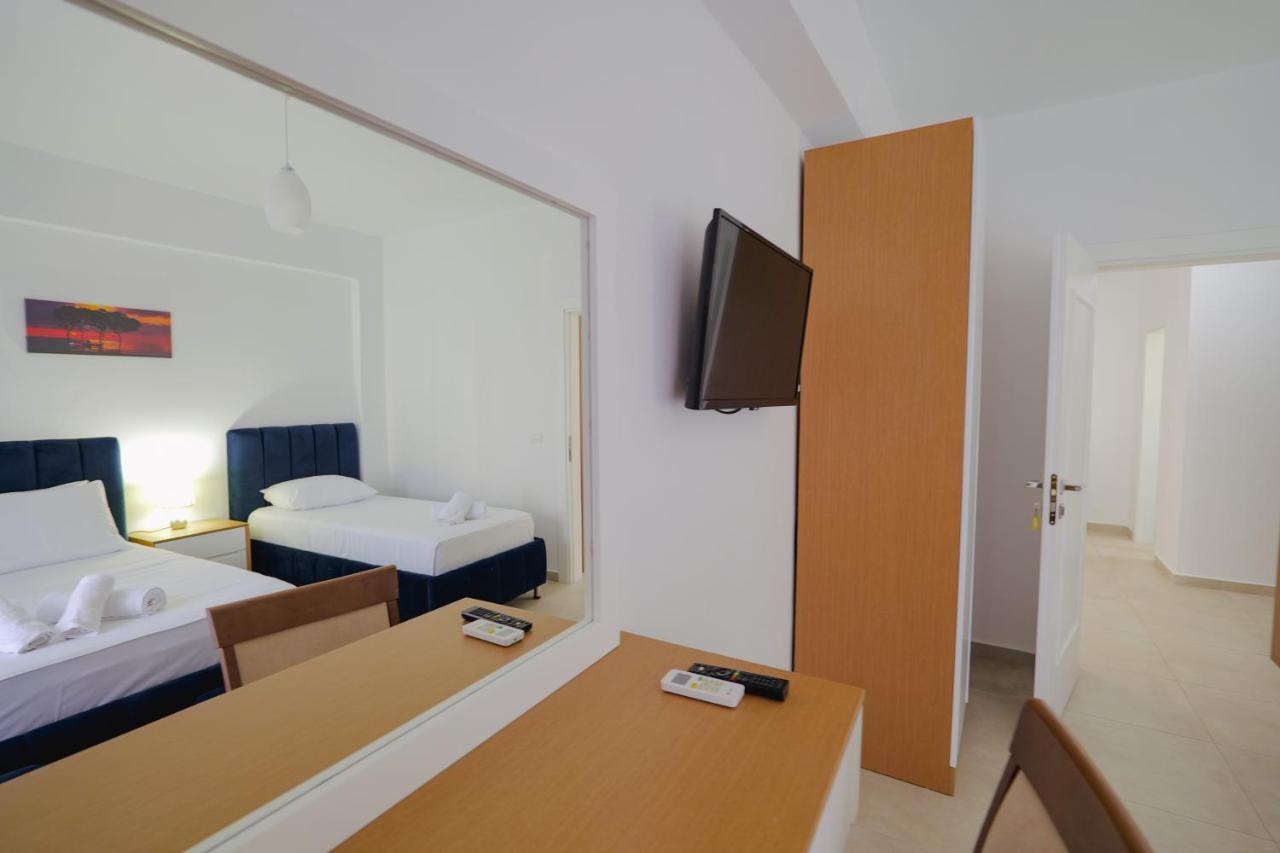 Violeta apartments white 2 bedrooms Ksamil Buitenkant foto