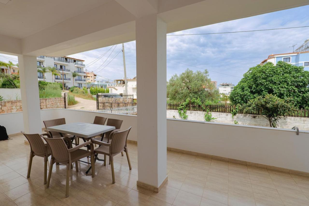 Violeta apartments white 2 bedrooms Ksamil Buitenkant foto